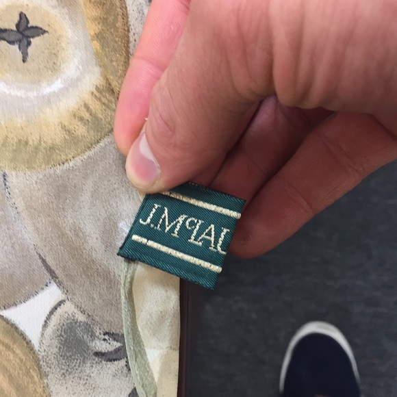 Silk McLaughlin scarf - Picture 2 of 3